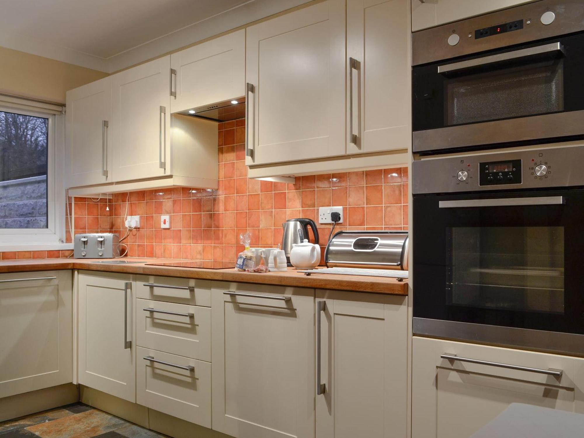 Three Rivers Cottage Pontneddfechan Ngoại thất bức ảnh